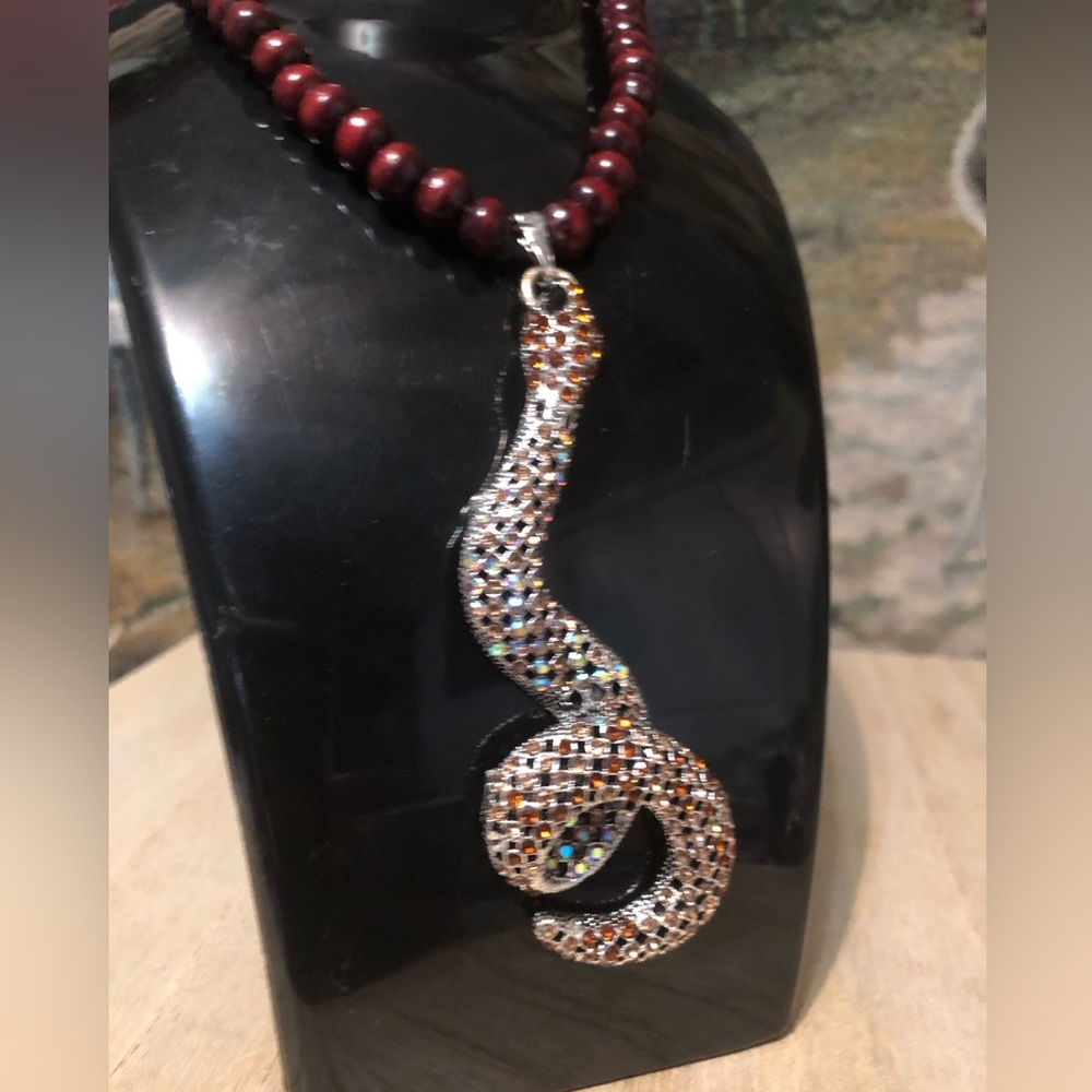 Sparkly Silver-tone Rhinestone Snake Necklace